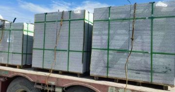 保山 芝麻白花岗岩地铺石装车日常