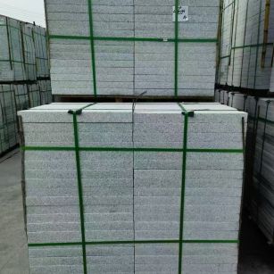 保山 芝麻白火烧，园林广场市政工程地铺石，1.8~5.0厚均有现货