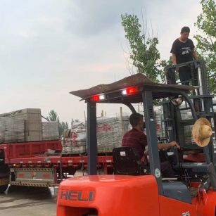 保山 黄金麻冰裂纹，地铺石装车