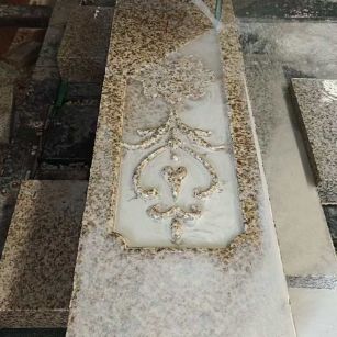 保山 黄金麻花岗岩异形加工雕刻栏杆大柱