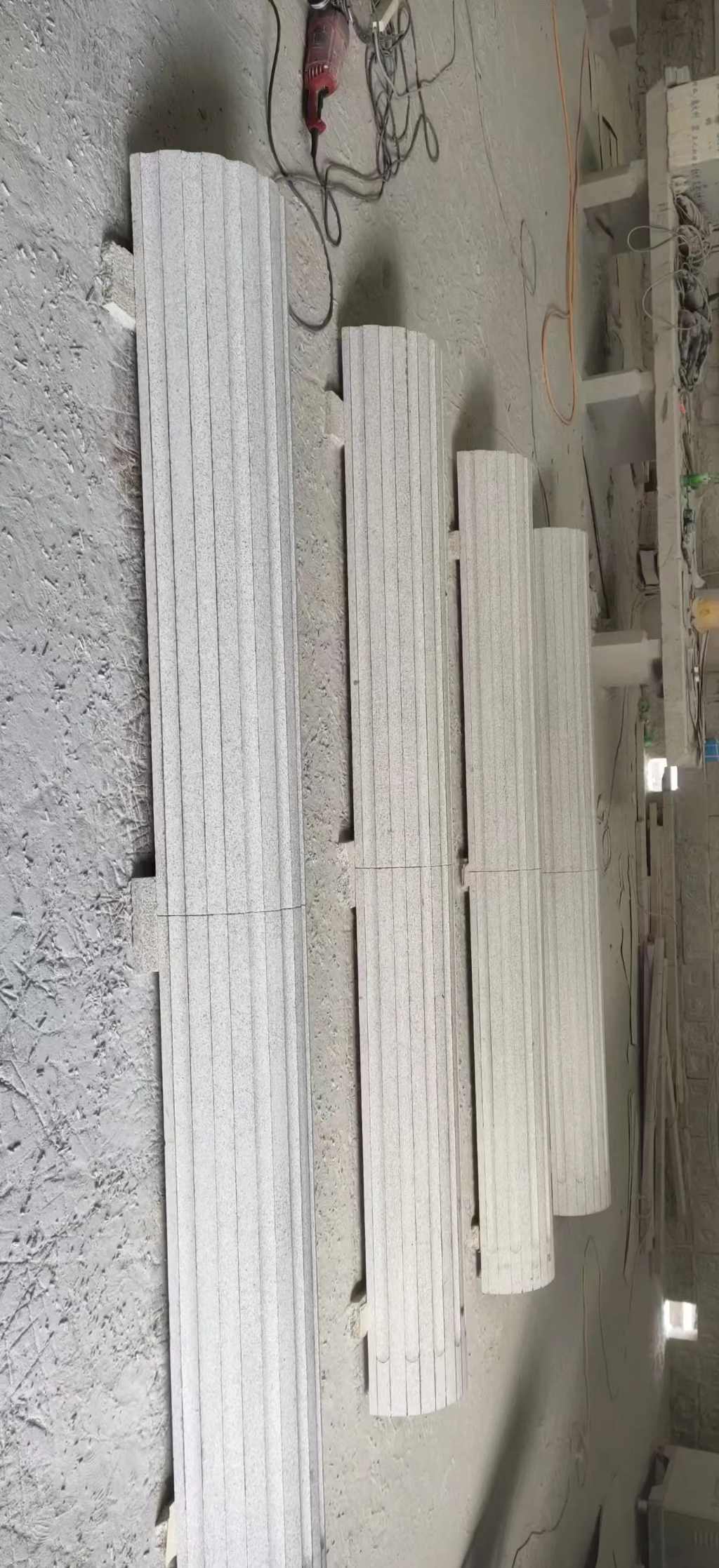 保山 花岗岩厂家带你看白麻花岗岩门楼大柱柱皮