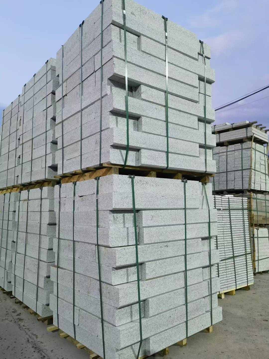 保山 芝麻白花岗岩路沿石，路缘石，路肩石，道牙，立缘石，马路牙子，街沿石，侧石等