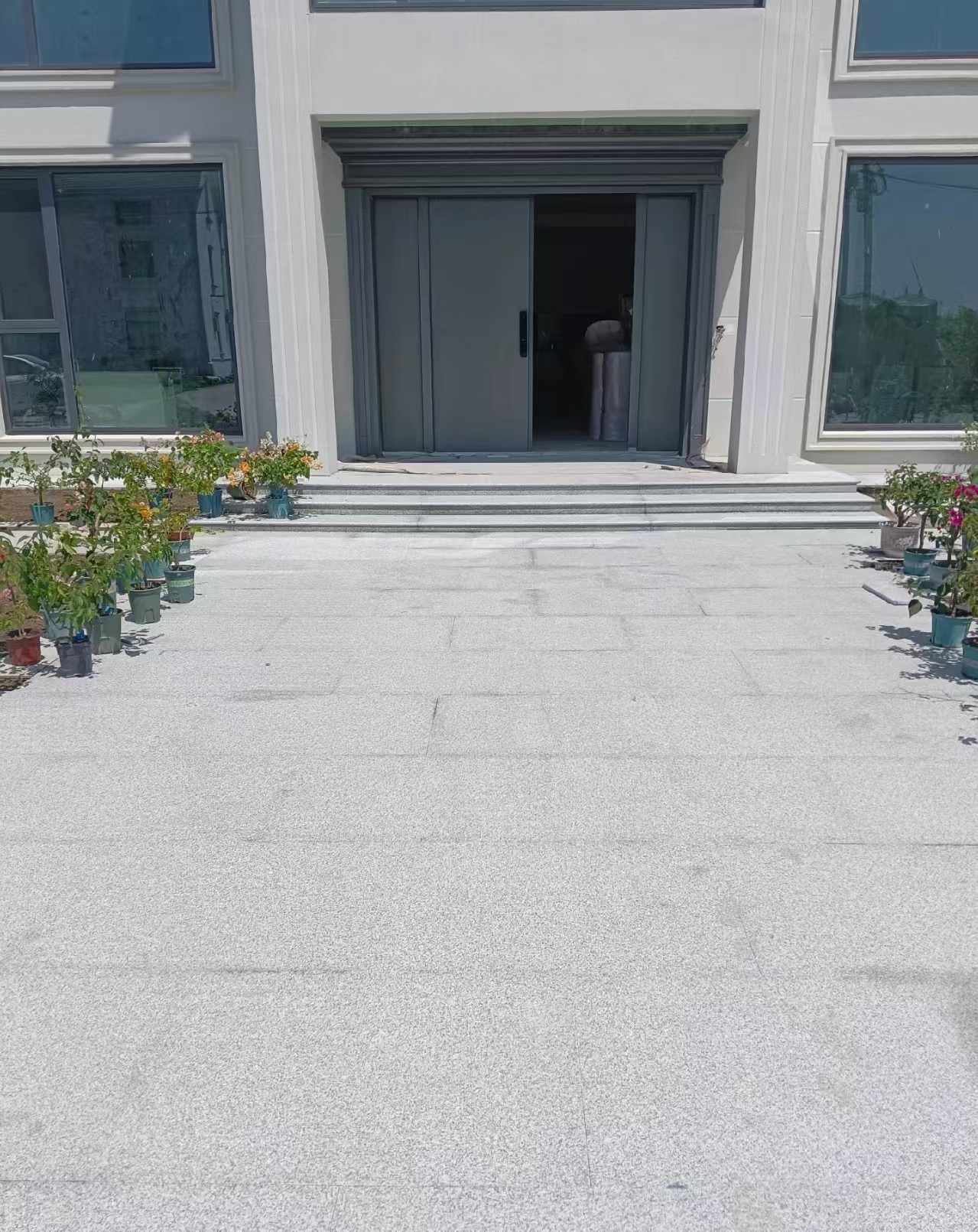 保山 芝麻白花岗岩地铺石地面铺装