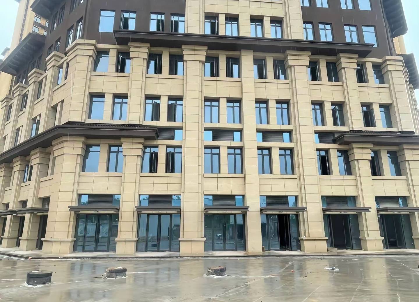 保山 黄金麻花岗岩荔枝面小区外墙干挂