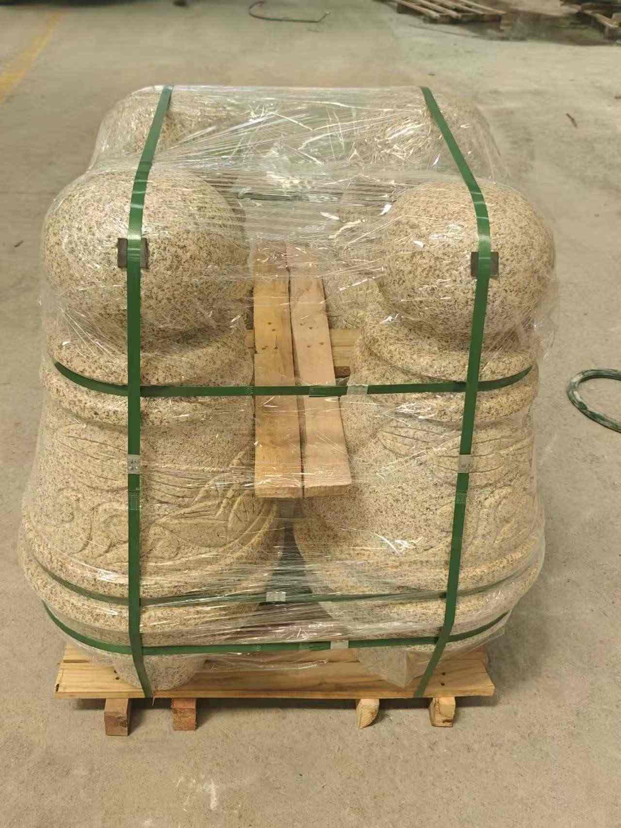 保山 黄金麻异形定制雕花——棒棒糖挡车柱