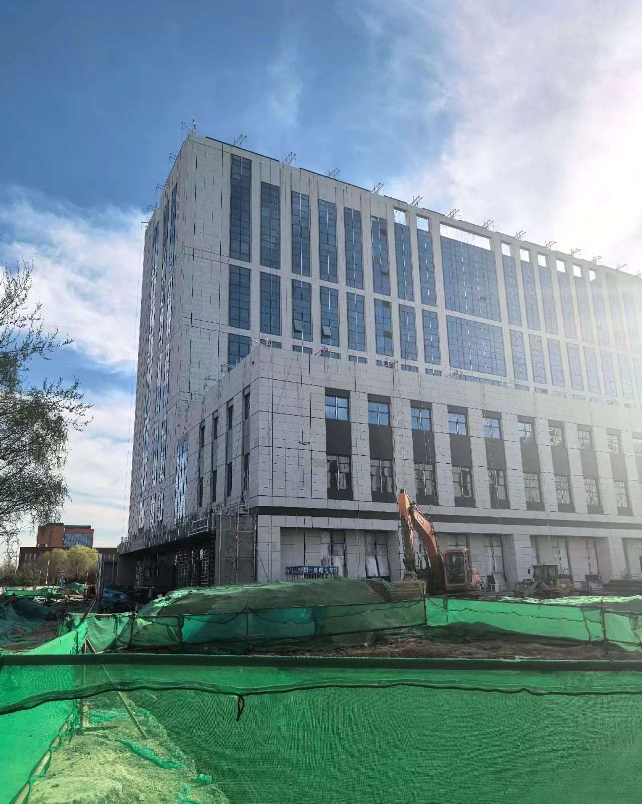 保山 白麻花岗岩石材外墙干挂