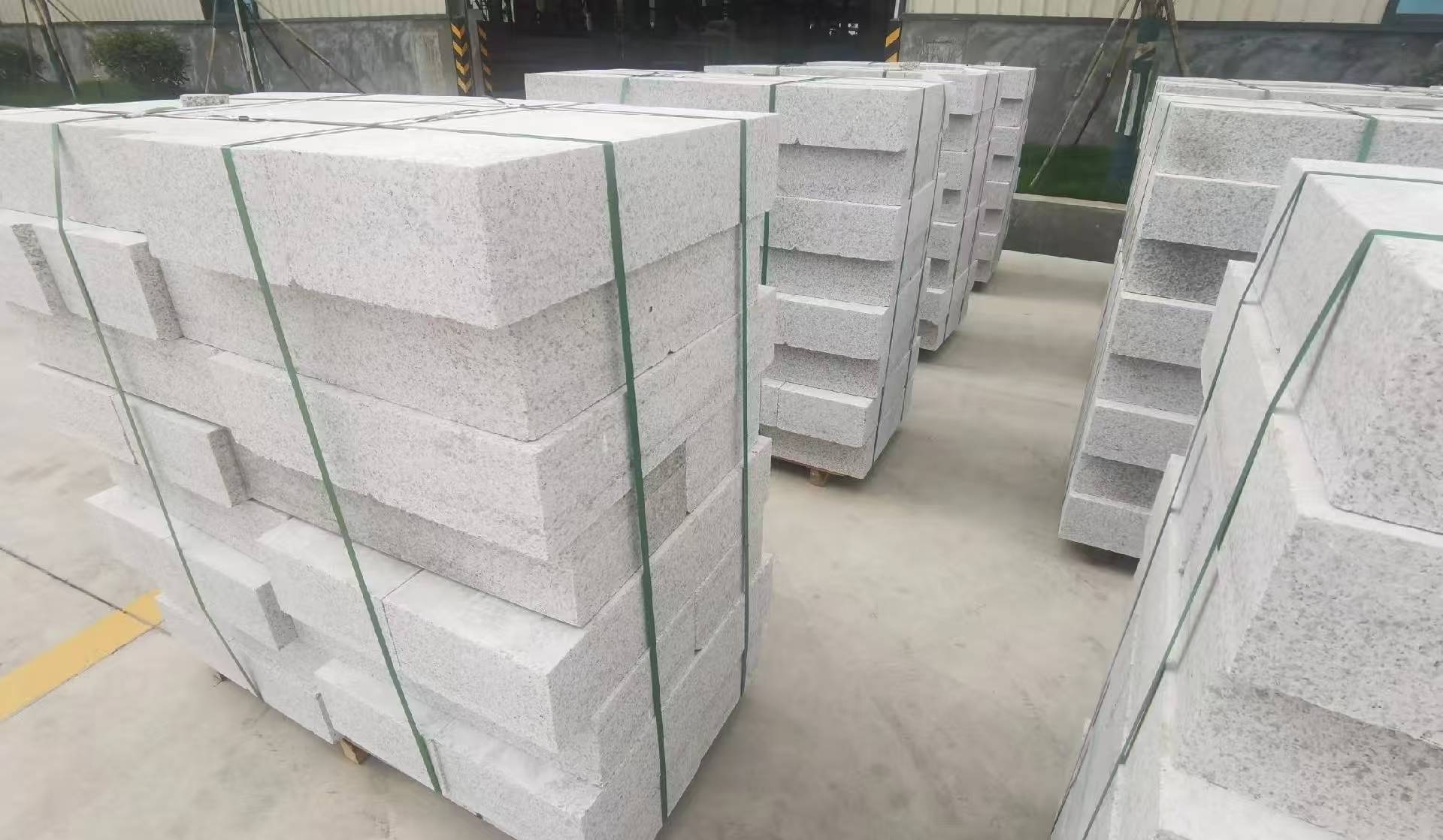 保山 白麻花岗岩路沿石，立缘石，平缘石，路牙石，道牙石，马路牙子等