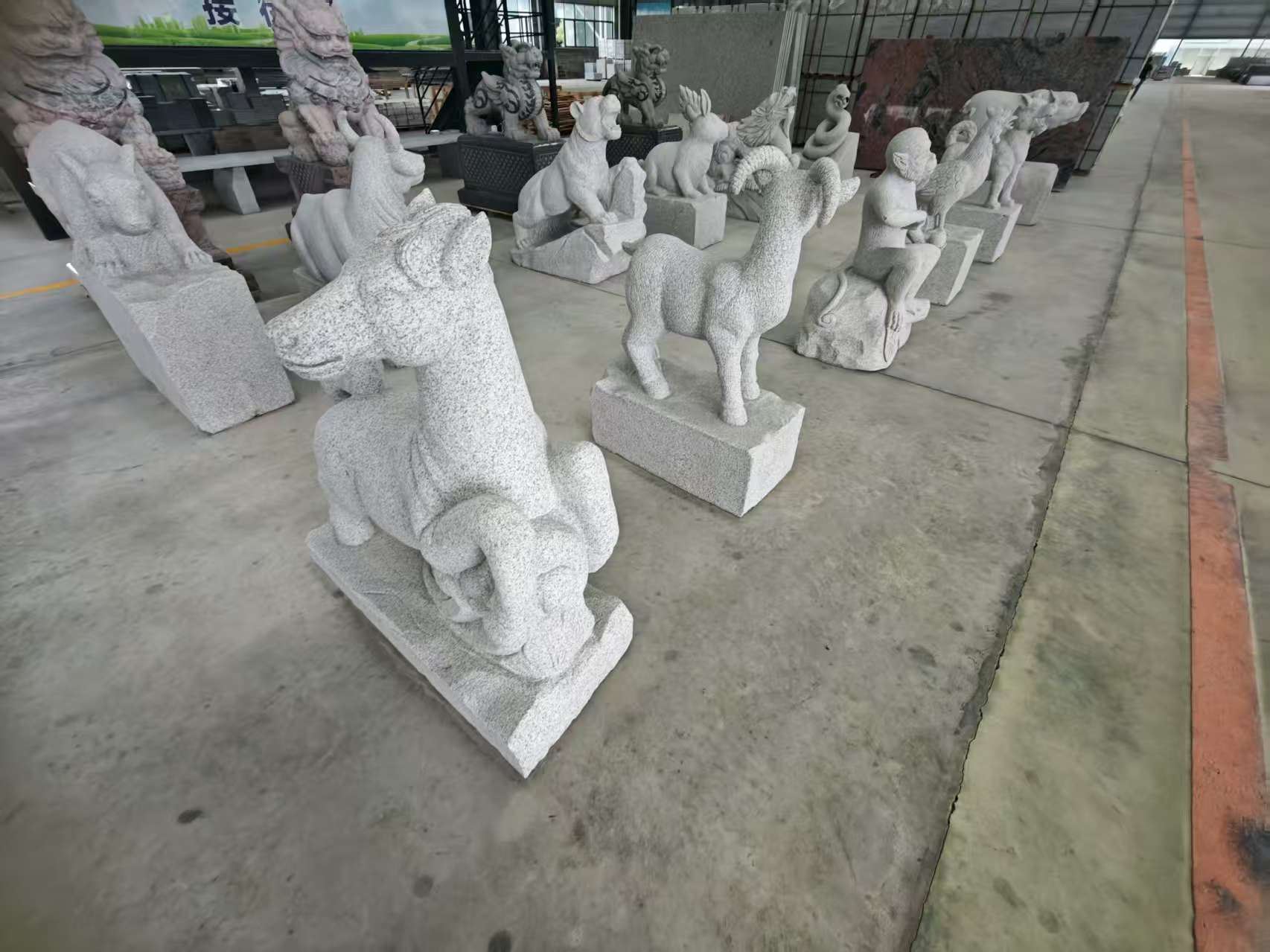 保山 芝麻白花岗岩造型立体雕刻——十二生肖