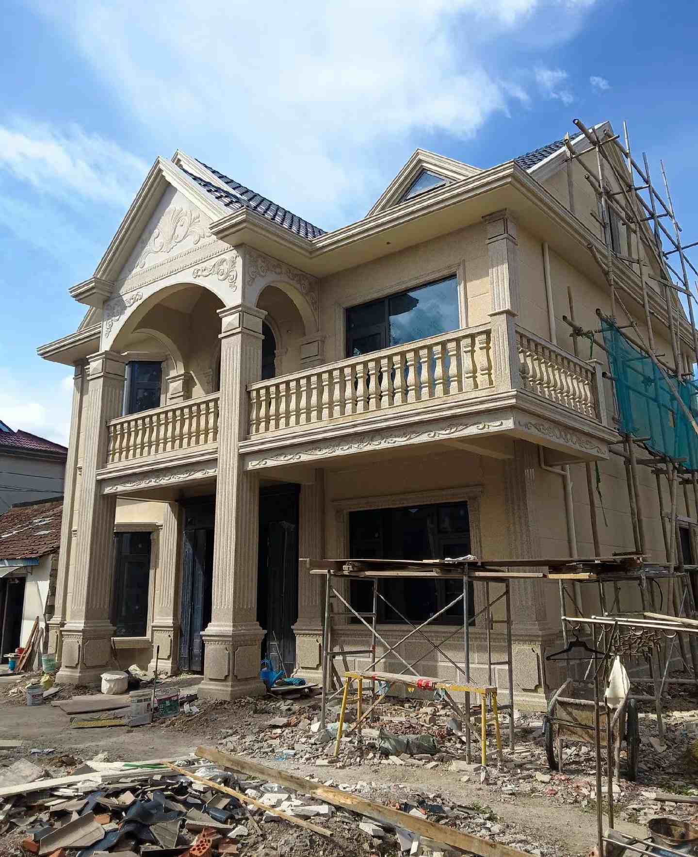 保山 黄金麻花岗岩石材私人别墅雕花门楼柱阳台栏杆