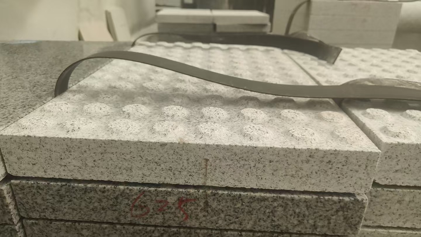 保山 芝麻白花岗岩6.0公分荔枝面五轴加工雕刻盲点