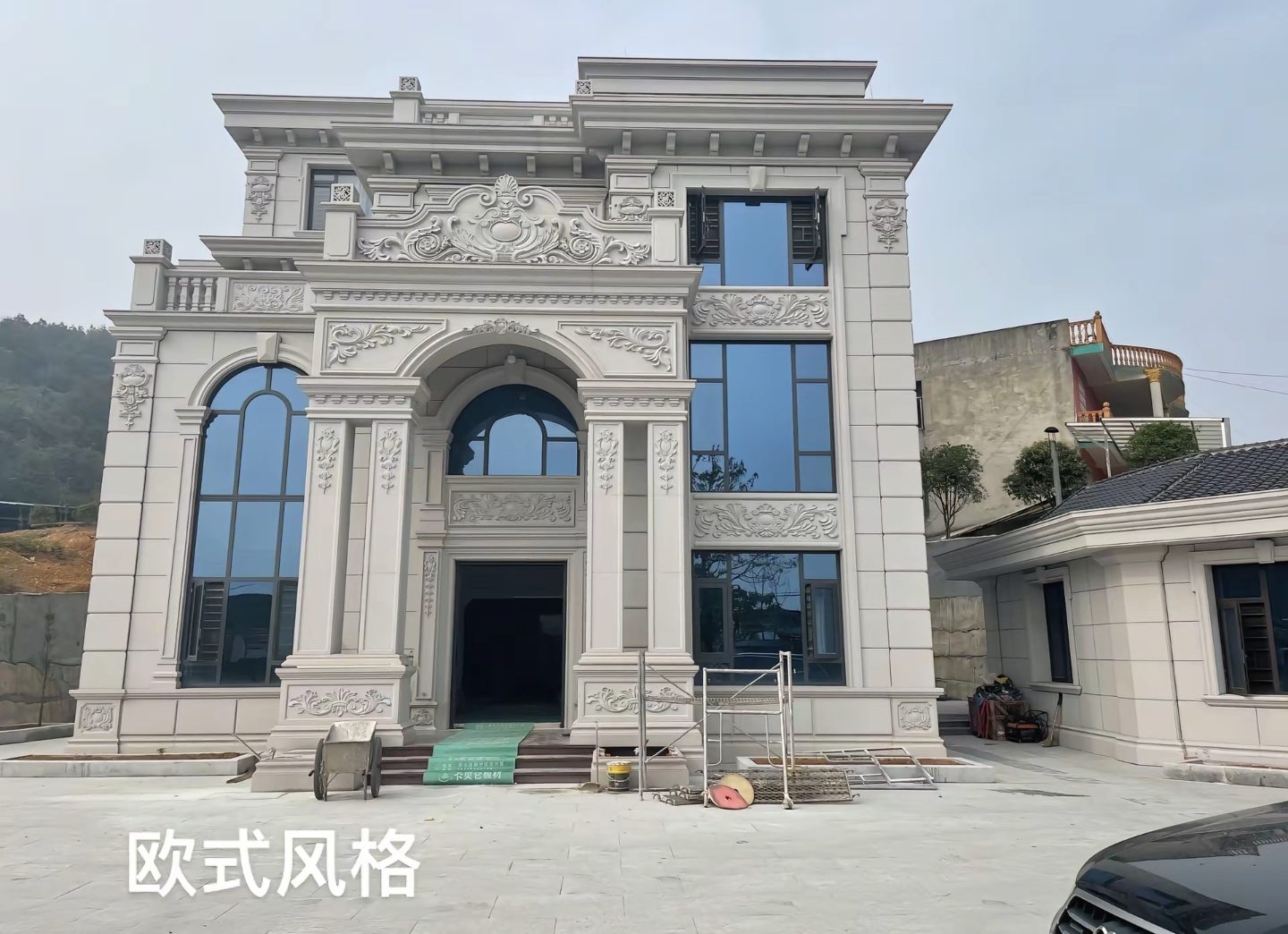 保山 白麻花岗岩别墅外墙干挂