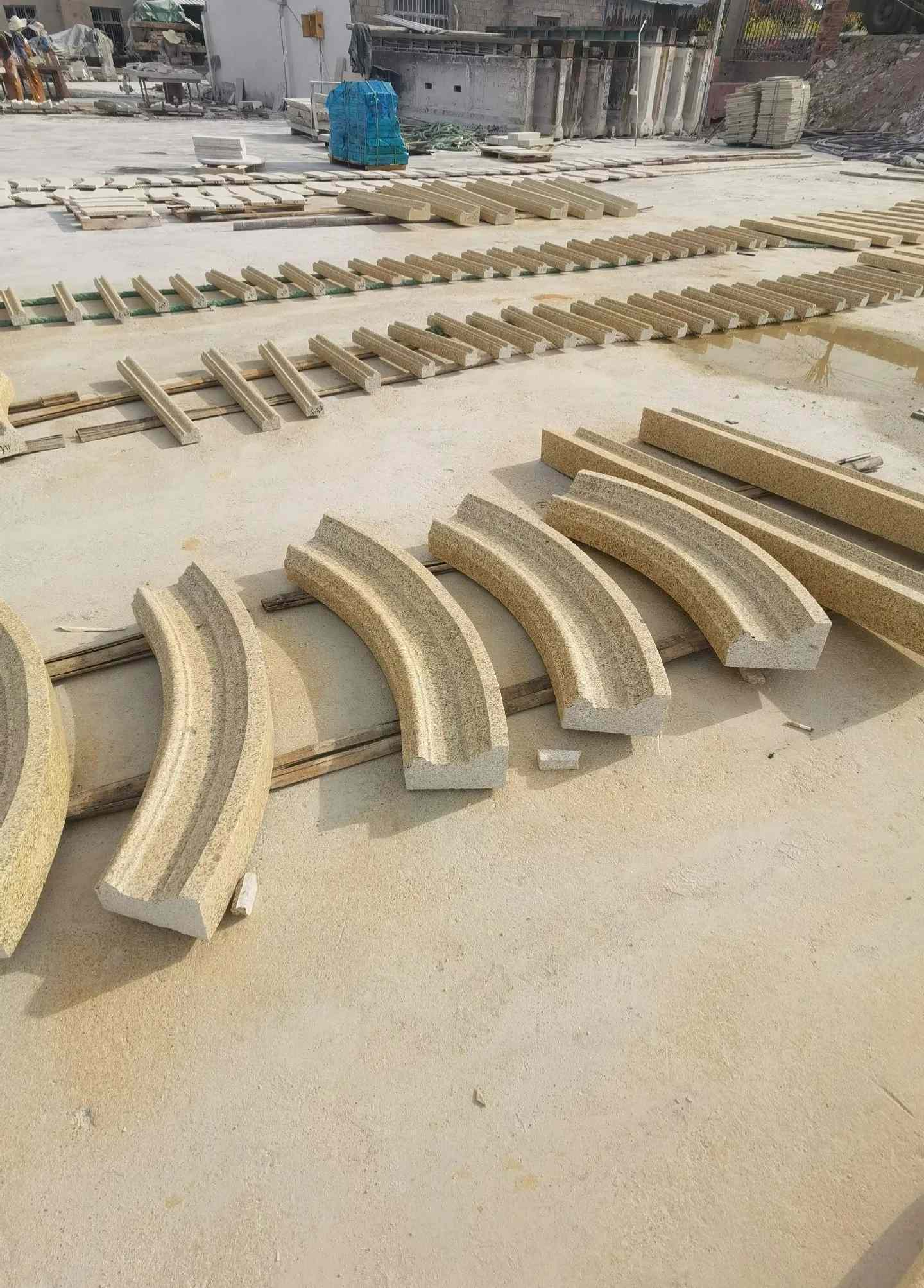 保山 黄金麻花岗岩别墅线条