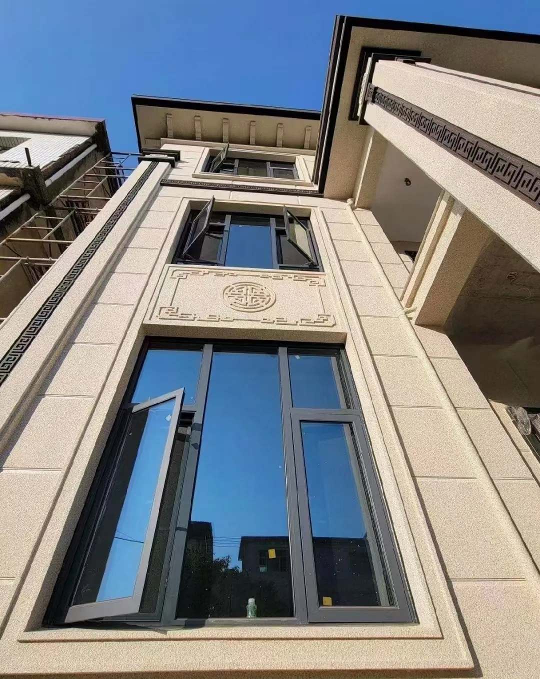 保山 黄金麻荔枝面别墅外墙干挂效果展示